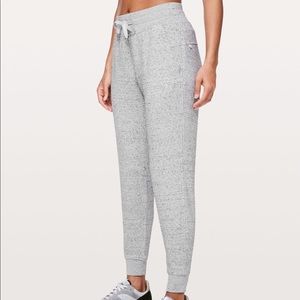 Warm Down Jogger II 28”